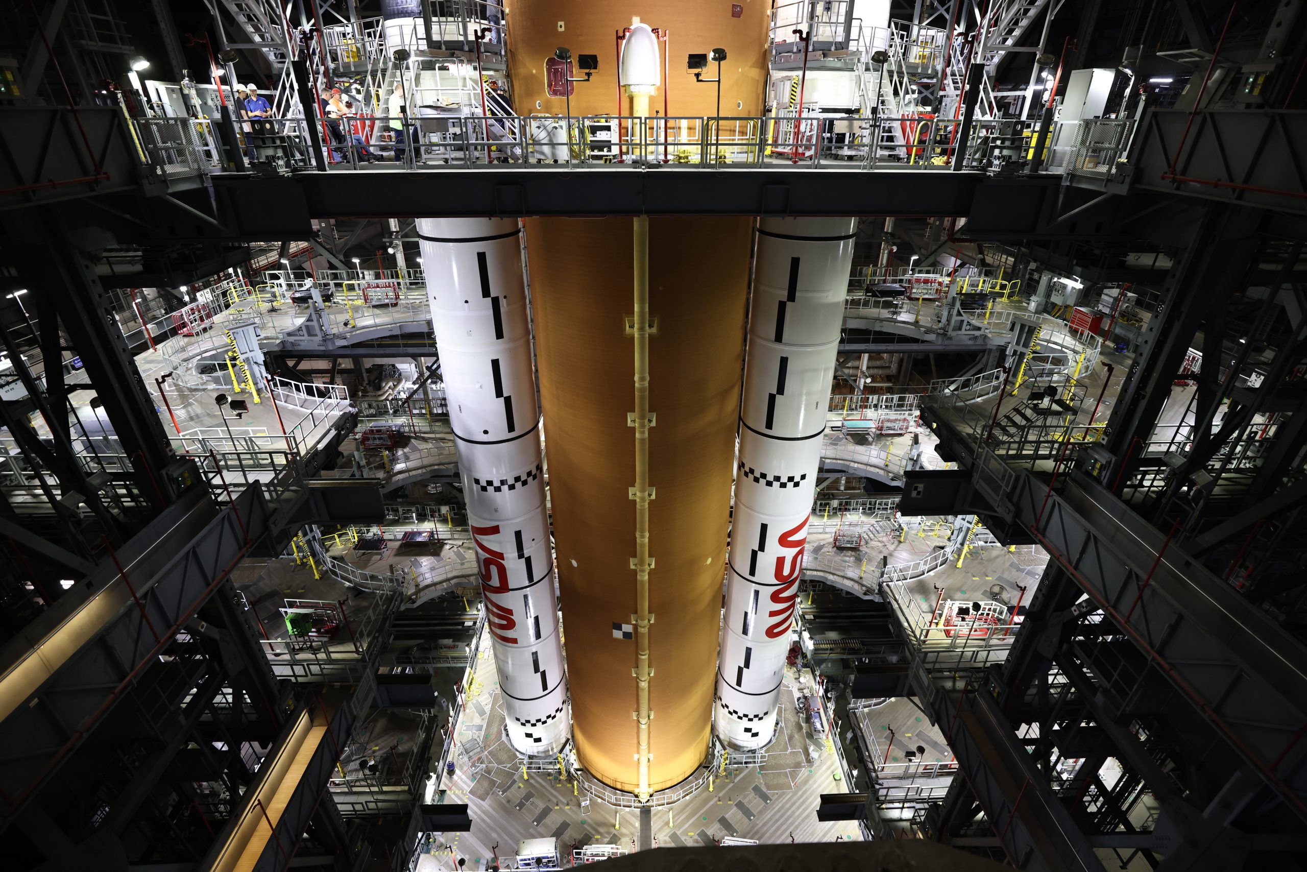 A NASA Artemis II Holdrakétája készen áll a legénység repülésére